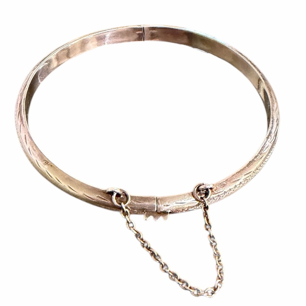 Sterling silver stamped bangle bracelet locking chain clasp